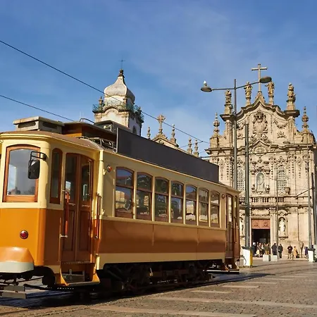 Dom wakacyjny New Bluebell House In Heart Of Porto
