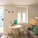 New Bluebell House In Heart Of