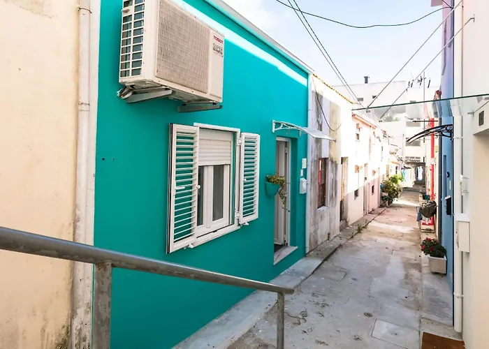 New Bluebell House In Heart Of Oporto