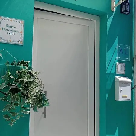 New Bluebell House In Heart Of