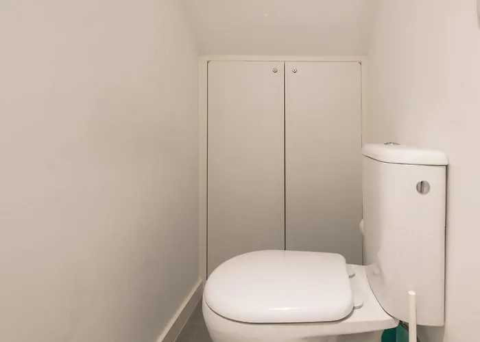 New Bluebell House In Heart Of ポルト