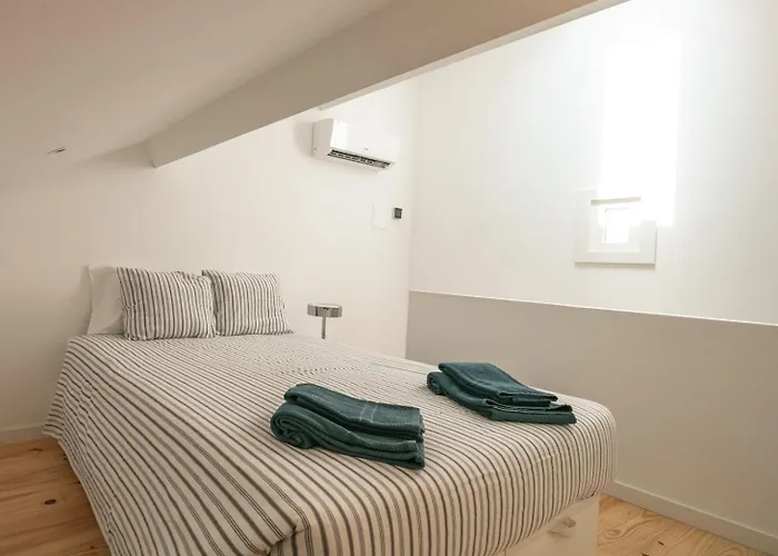 New Bluebell House In Heart Of